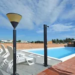 Apartamento 2 Bedroom Stunning In Nin
