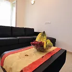 Apartamento 2 Bedroom Stunning In *