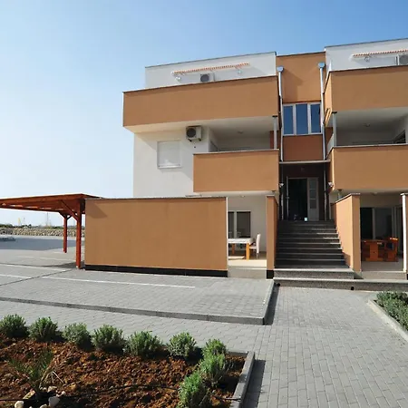 2 Bedroom Lovely In * نين