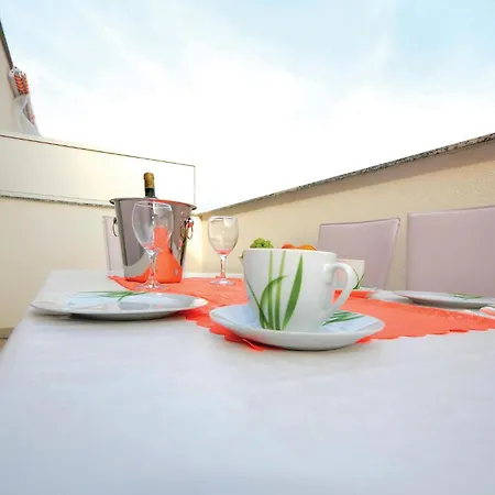 شقة 2 Bedroom Lovely In *