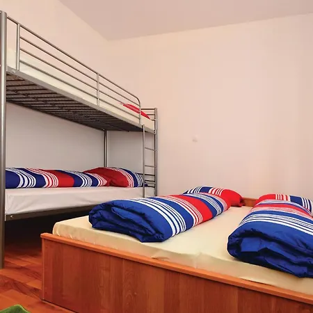 2 Bedroom Lovely In شقة نين