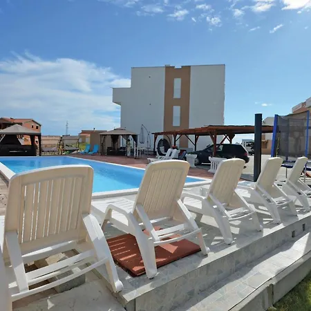 Апартаменты 2 Bedroom Stunning In