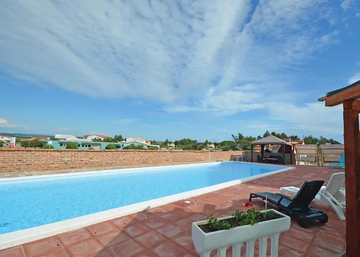 2 Bedroom Stunning In