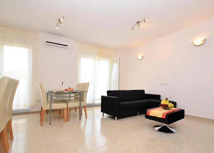 公寓 2 Bedroom Stunning In 宁