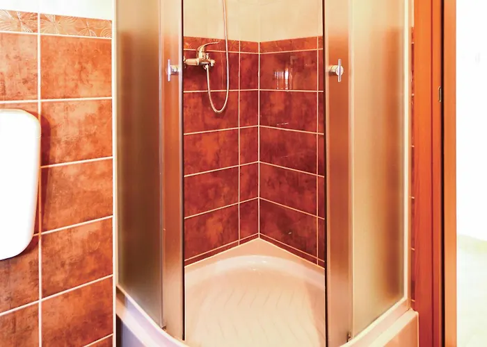 2 Bedroom Stunning In